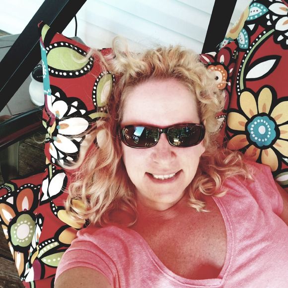 Meet your Posher, Linda - Picture 1 of 1